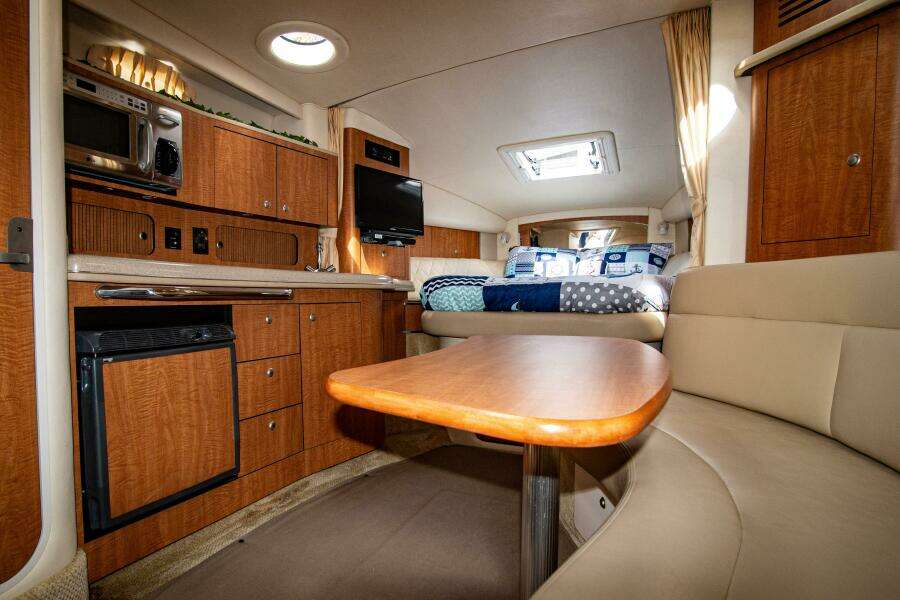 Incognito 32ft Sea Ray Yacht For Sale
