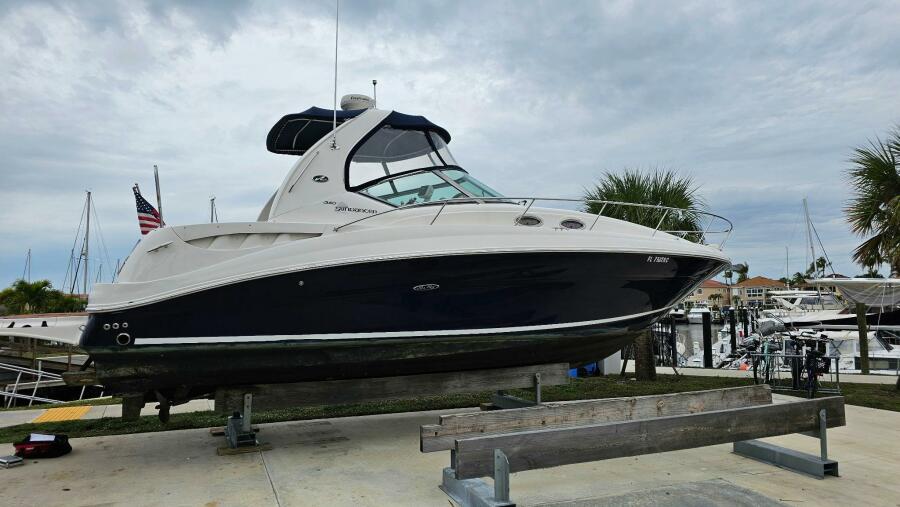 32' 2006 Sea Ray 