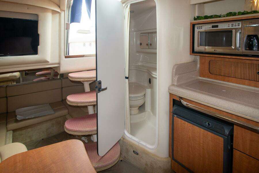 Incognito 32ft Sea Ray Yacht For Sale