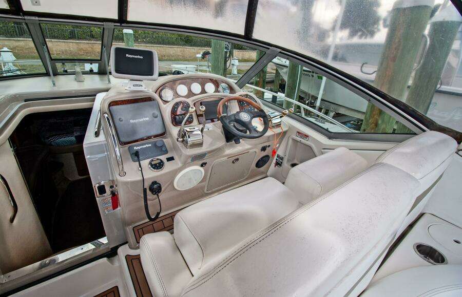 Incognito 32ft Sea Ray Yacht For Sale