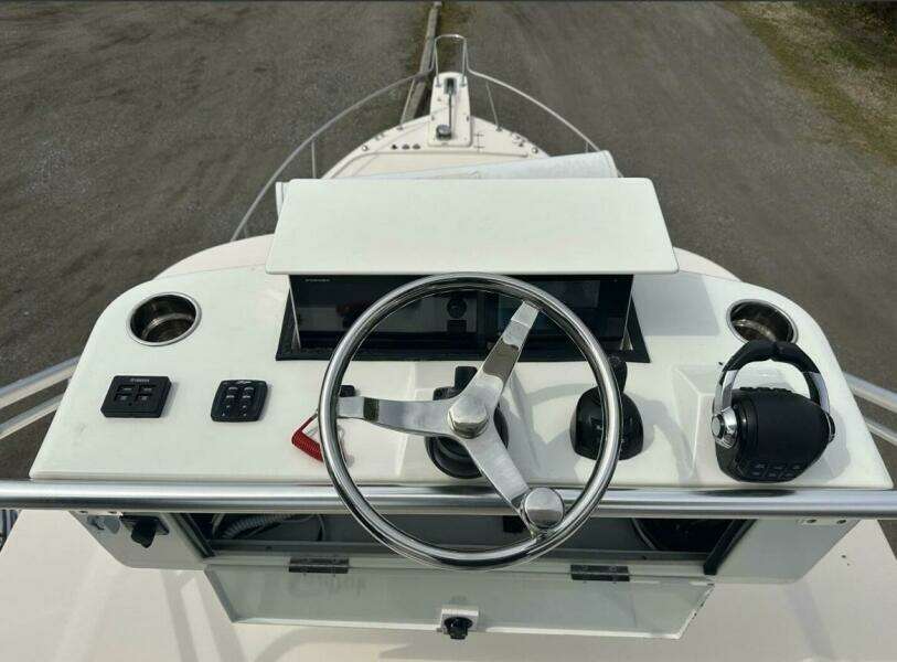 33ft Grady White Yacht For Sale