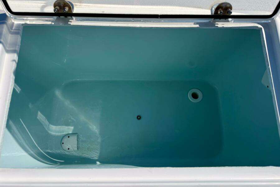 24ft Aquasport Yacht For Sale