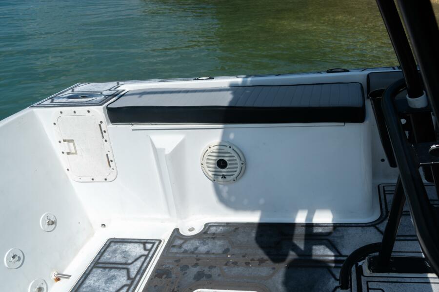 24' 1980 Mako 214 Walkaround