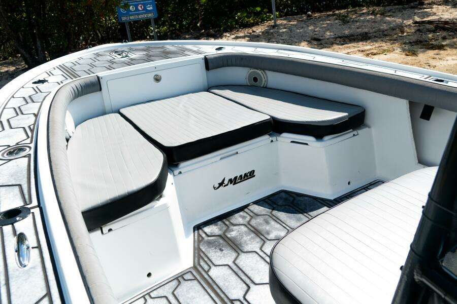 24ft Mako Yacht For Sale