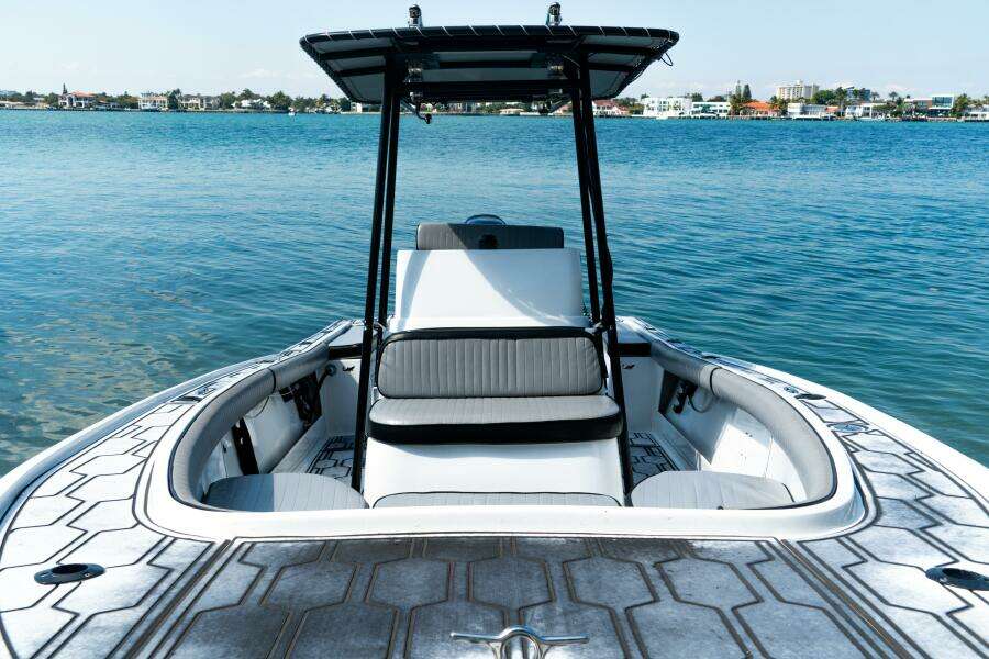 24ft Mako Yacht For Sale