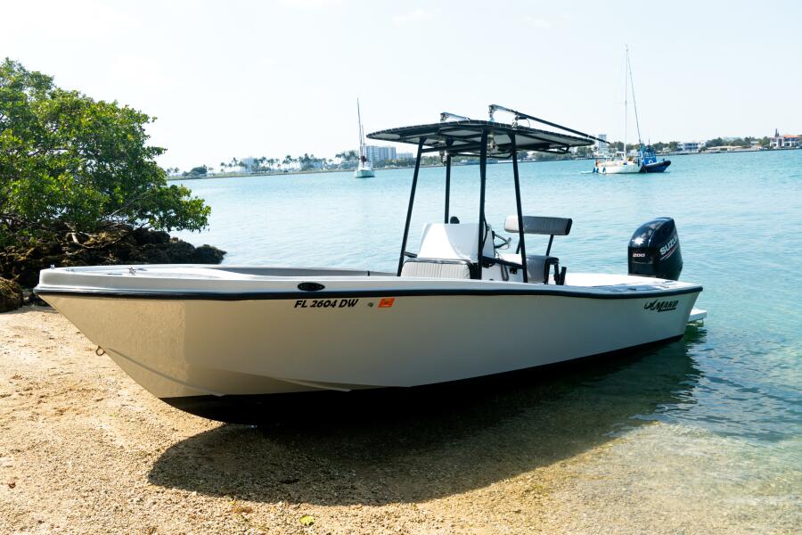 24' 1980 Mako 214 Walkaround