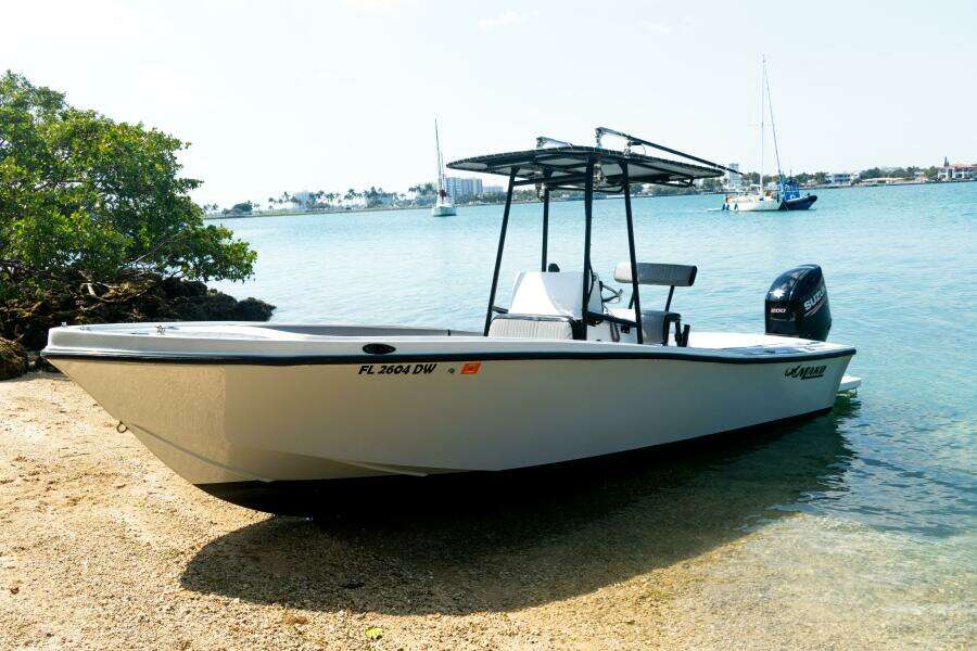 24ft Mako Yacht For Sale