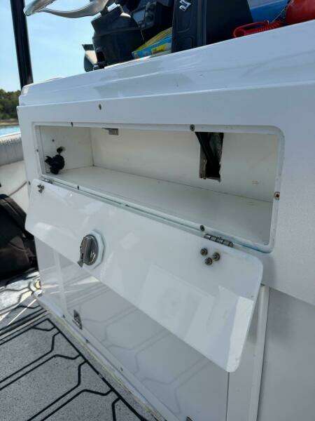 24ft Mako Yacht For Sale