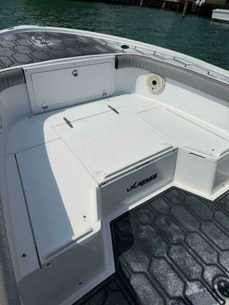 24ft Mako Yacht For Sale