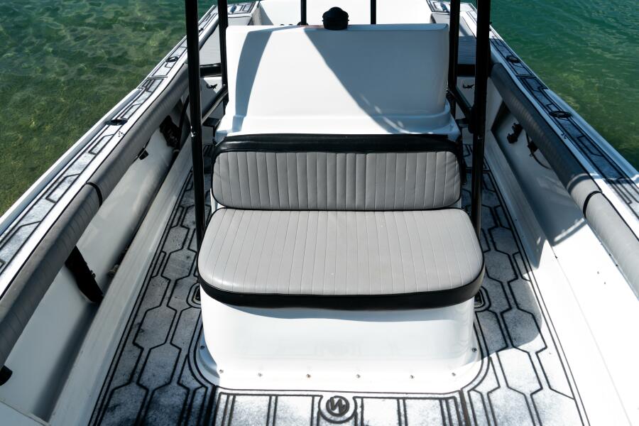 24' 1980 Mako 214 Walkaround