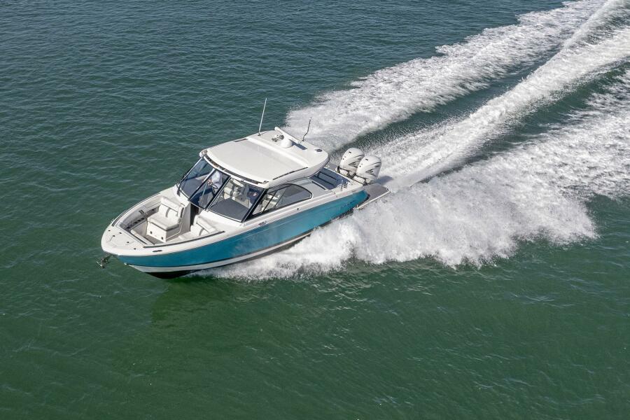 36' 2022 Regal LX 36