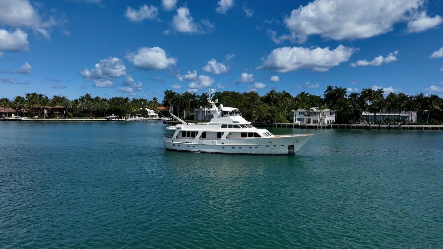 85' 1989 Moonen Long Range Cruiser