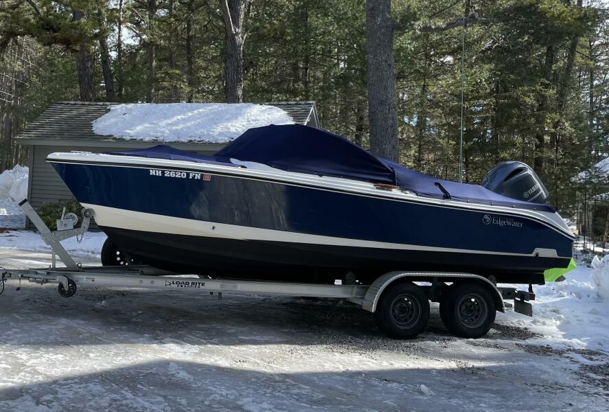 20' 2016 Edgewater 205 CX