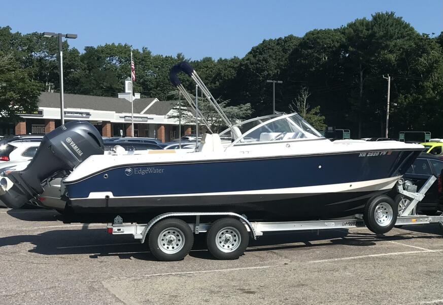 20' 2016 Edgewater 205 CX