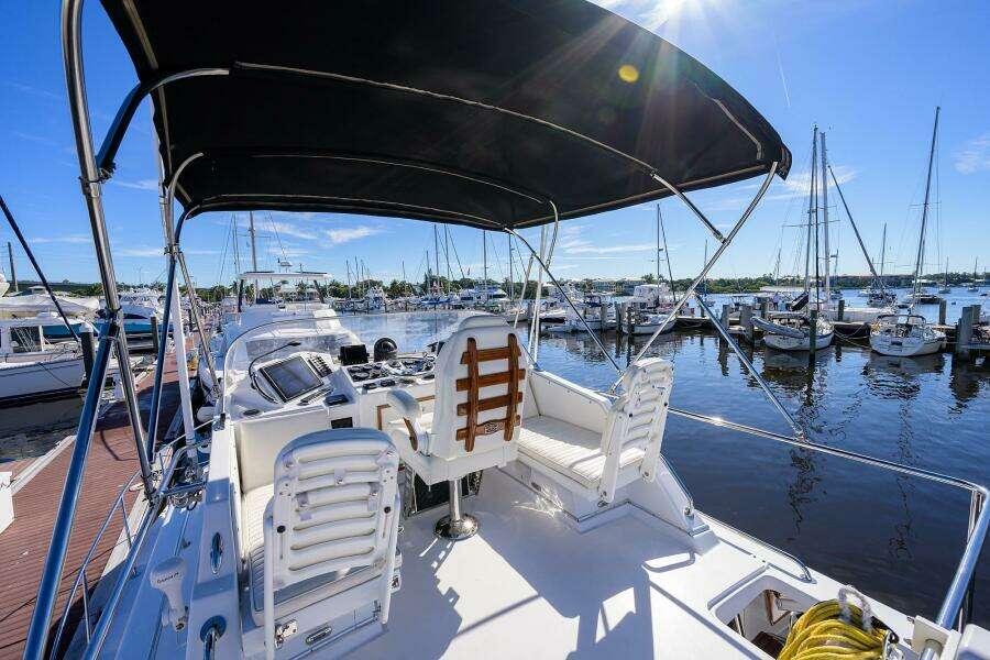 Bertram 38 - FIELD & SEA - 