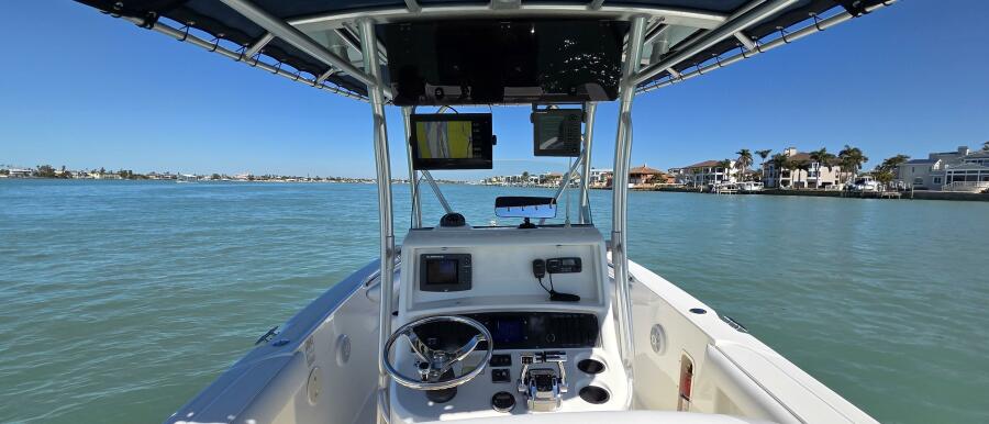 27' 2006 Boston Whaler 270 Outrage