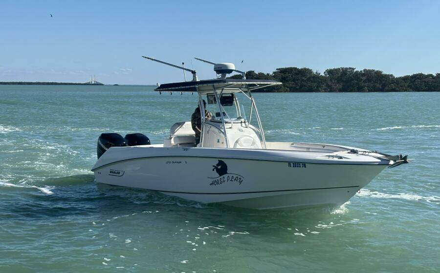 27' 2006 Boston Whaler 270 Outrage