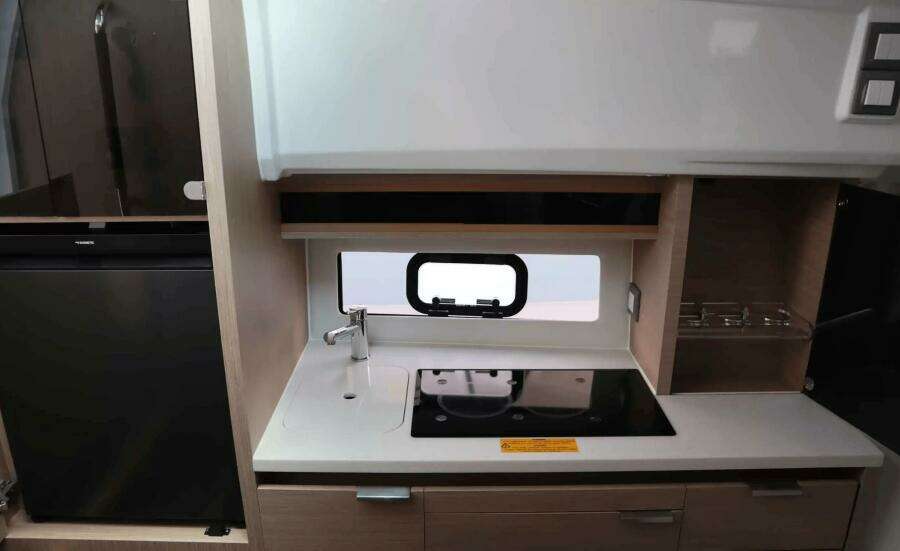 35ft Jeanneau Yacht For Sale