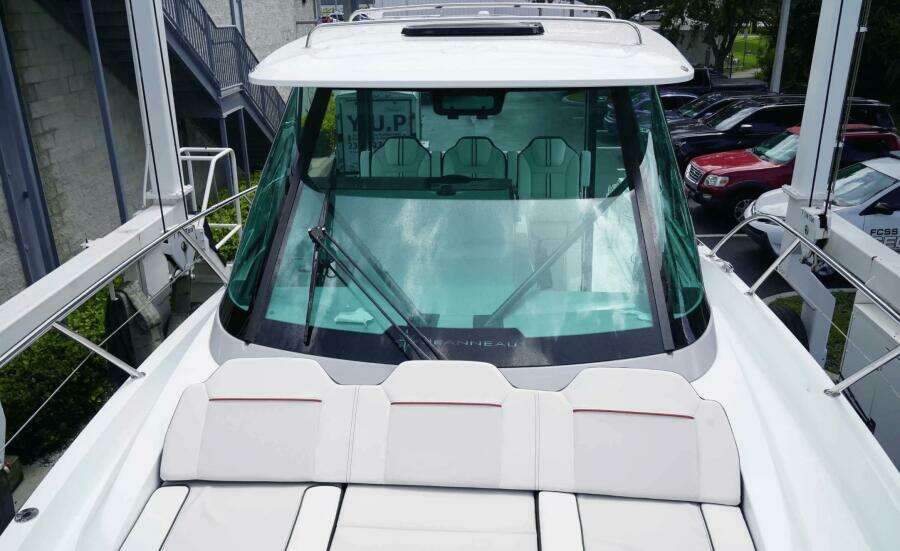 35ft Jeanneau Yacht For Sale