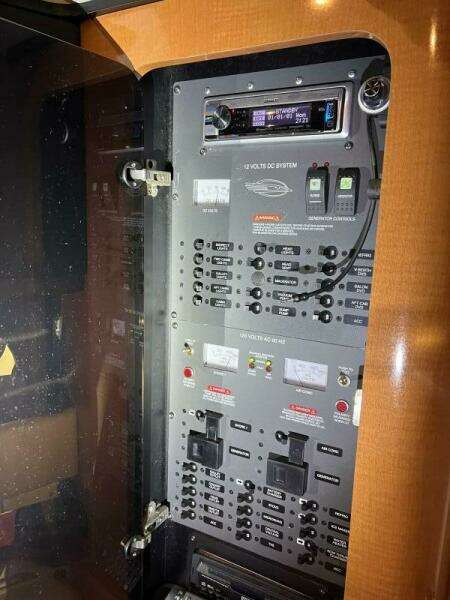 BELLA VITA 35ft Chaparral Yacht For Sale