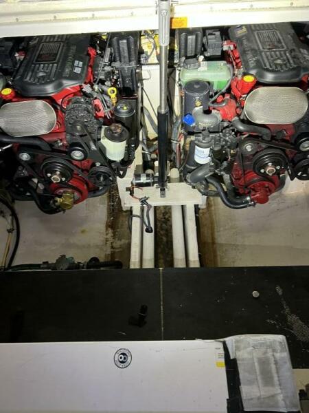 35' 2008 Chaparral 350 Signature