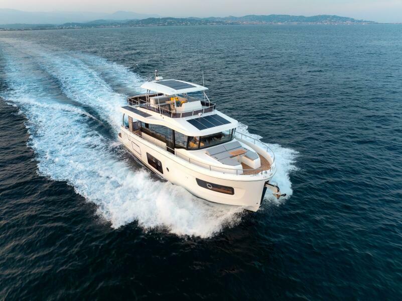 56' 2026 Beneteau Swift Trawler 54