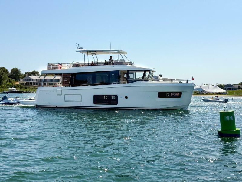 56' 2026 Beneteau Swift Trawler 54