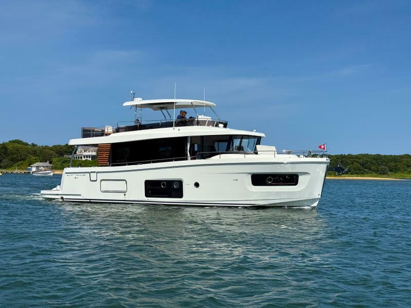 56' 2026 Beneteau Swift Trawler 54
