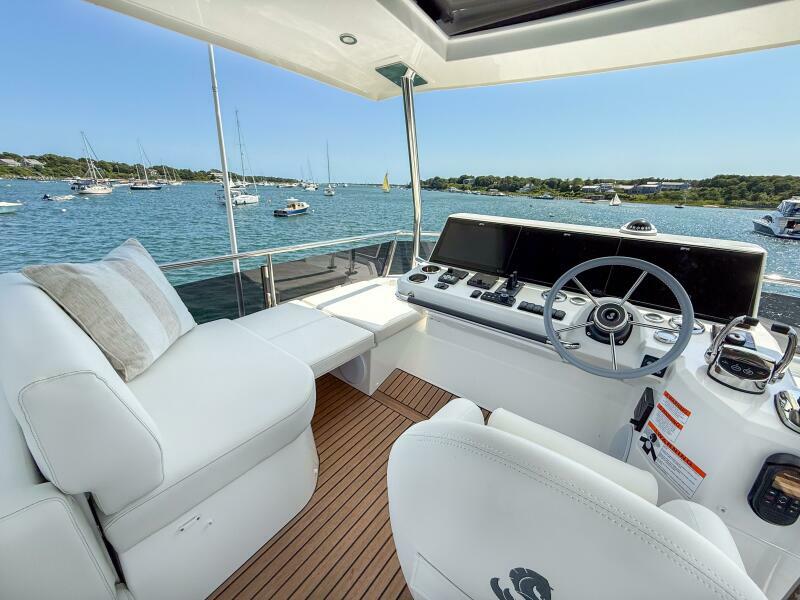 56' 2026 Beneteau Swift Trawler 54
