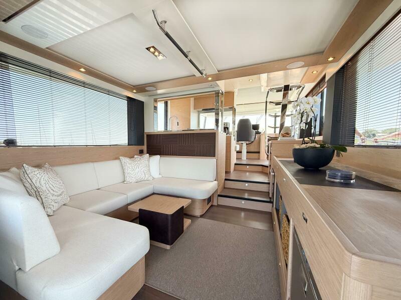 56' 2026 Beneteau Swift Trawler 54