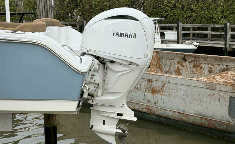 24ft Sea Hunt Yacht For Sale