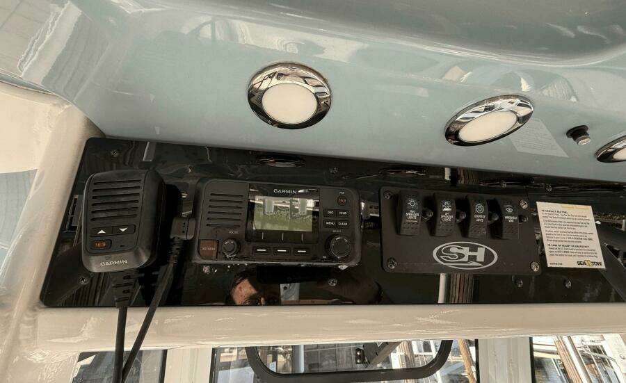 24ft Sea Hunt Yacht For Sale