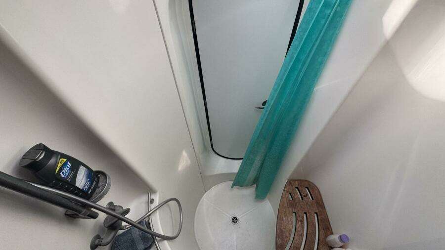 Owner's Ensuite Port Hull Shower