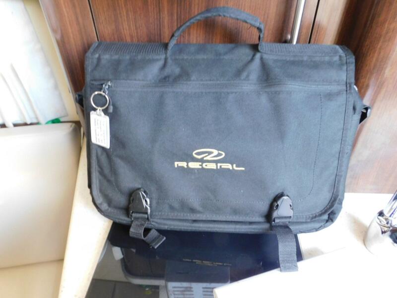 28' 2019 Regal 28 Express