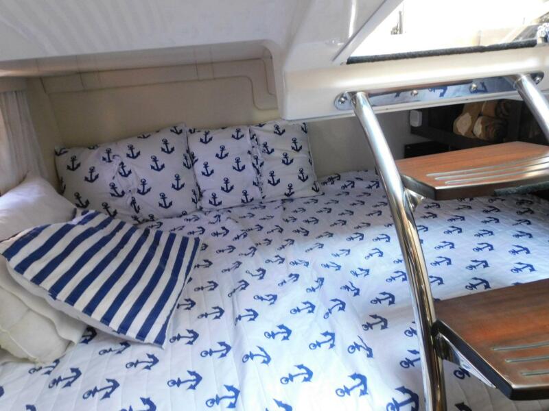 28' 2019 Regal 28 Express