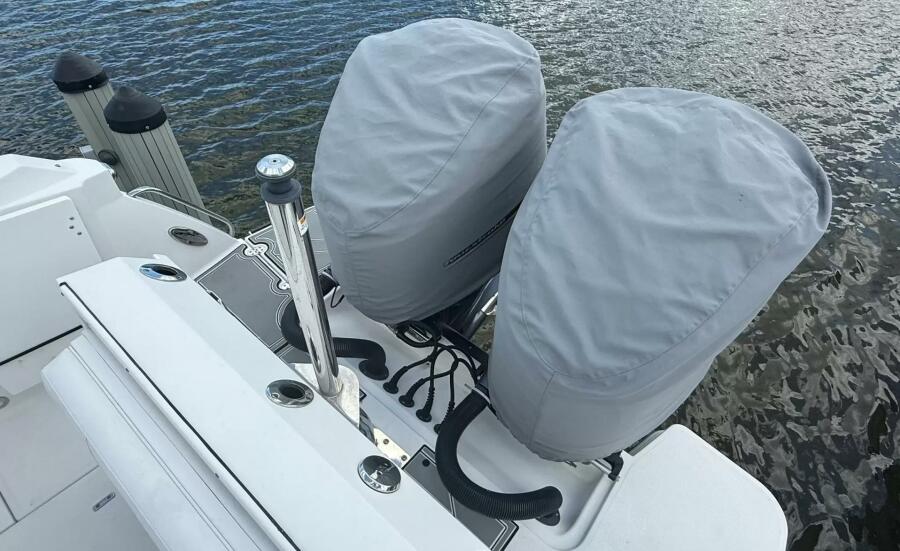 27' 2020 Blackfin 272DC