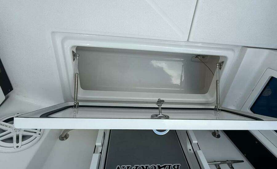 27ft Blackfin Yacht For Sale