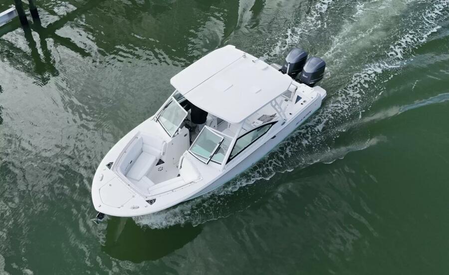 27' 2020 Blackfin 272DC