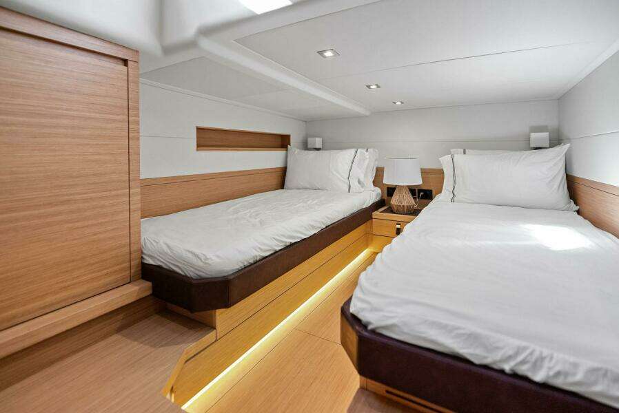 La Dona 50ft Pardo Yachts Yacht For Sale