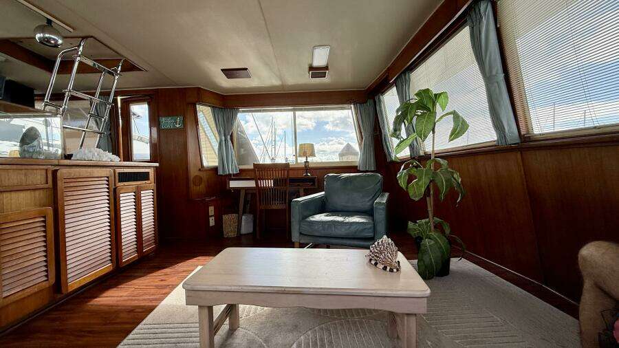 MOONLIGHT MIST 50ft Chris Craft Yacht For Sale