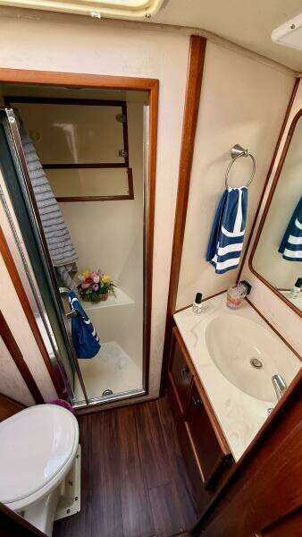 MOONLIGHT MIST 50ft Chris Craft Yacht For Sale