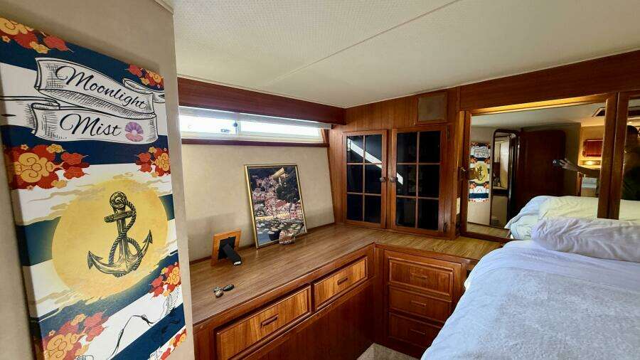 MOONLIGHT MIST 50ft Chris Craft Yacht For Sale