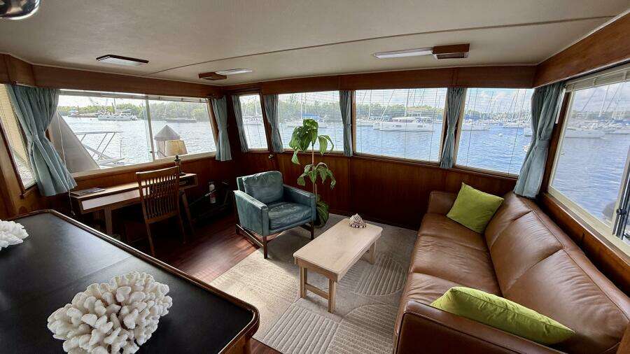 MOONLIGHT MIST 50ft Chris Craft Yacht For Sale