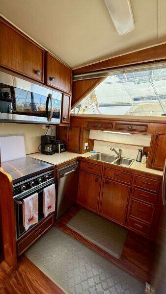 MOONLIGHT MIST 50ft Chris Craft Yacht For Sale