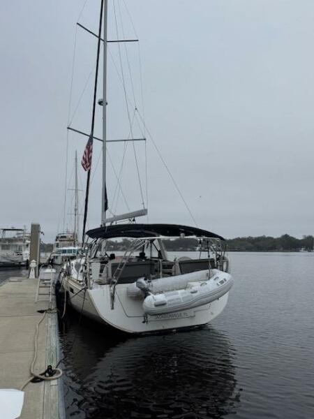 45' 2014 Beneteau 45