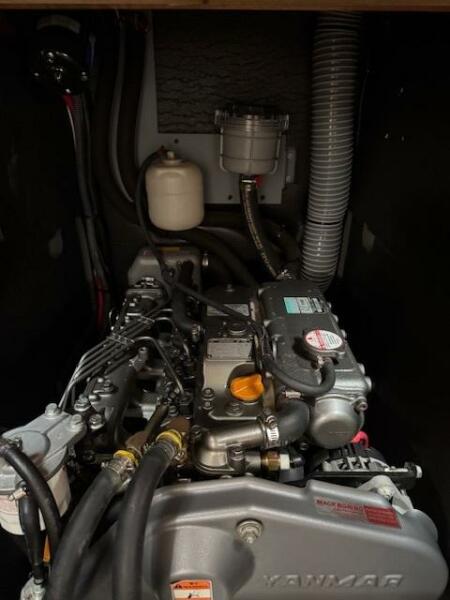 45' 2014 Beneteau 45