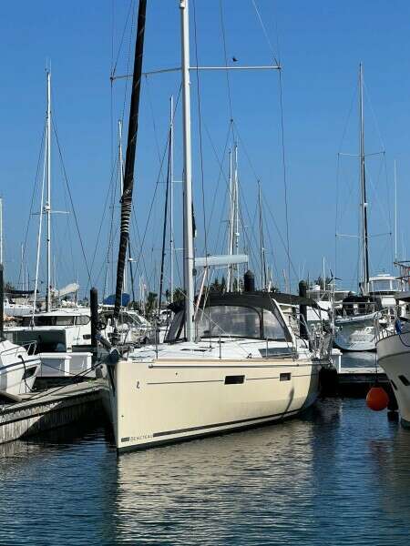 Nautigator 45ft Beneteau Yacht For Sale