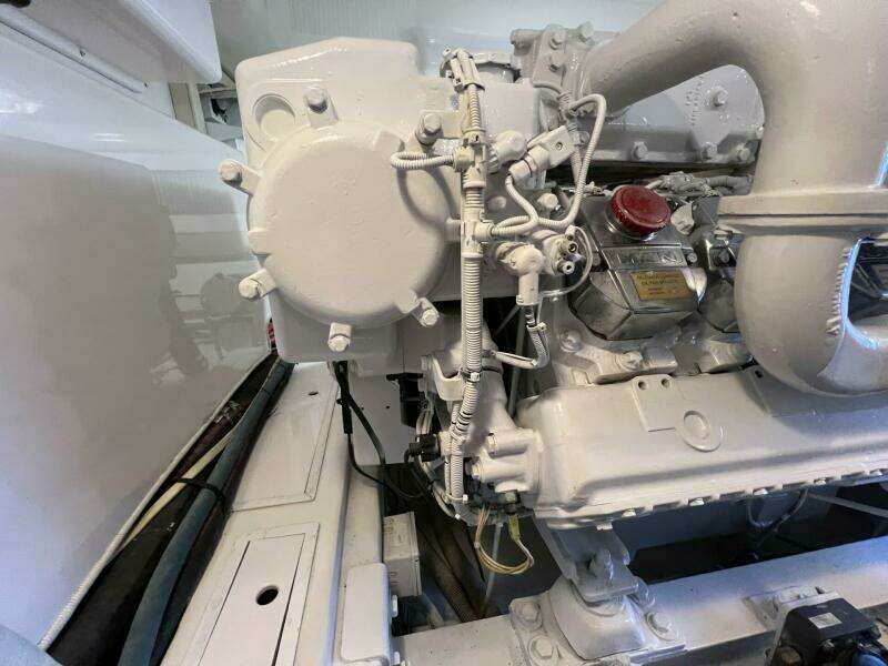 Viking 52 SILENT PARTNER - Engine Room