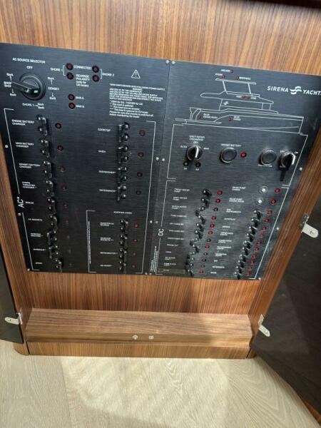 58' 2022 Sirena 58 Fly