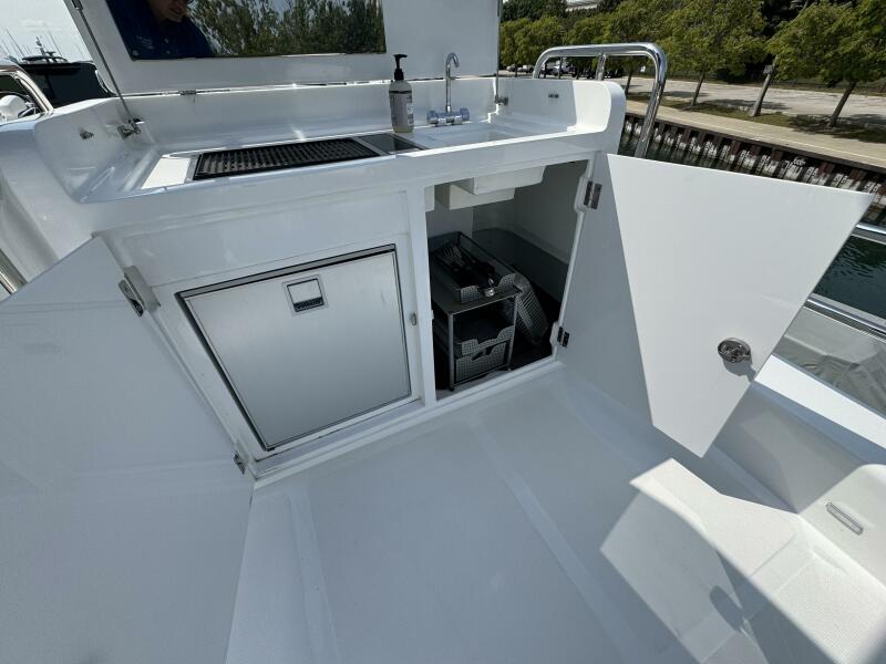 58' 2022 Sirena 58 Fly